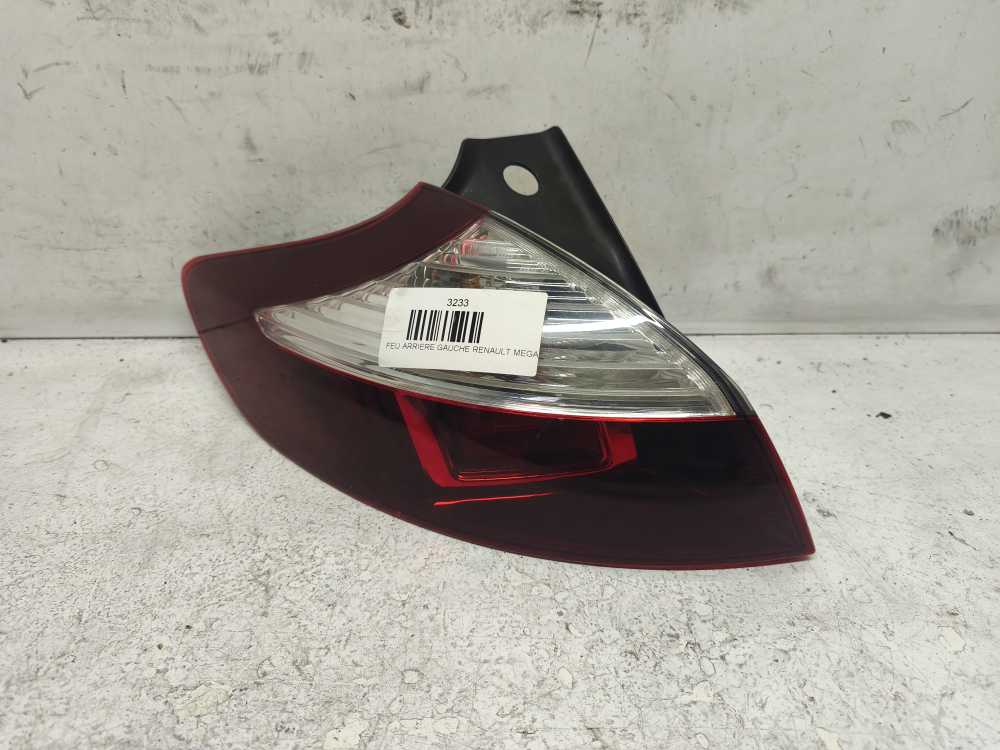 FEU ARRIERE GAUCHE RENAULT - Vue 1